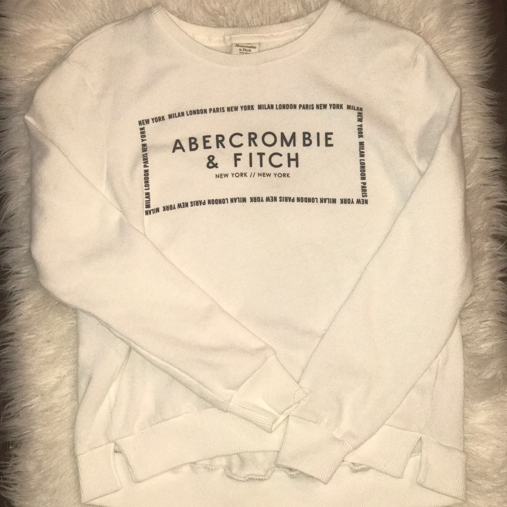 Abercrombie & Fitch Sweater